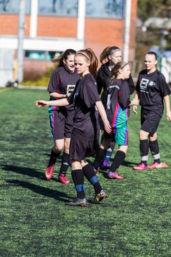 Bild 4 - B-Juniorinnen SV Henstedt-Ulzburg - MTSV Olympia Neumnster : Ergebnis: 0:4